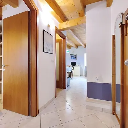 Lungomare - Free Wifi & Spiaggia A 100 M Apartamento Grado