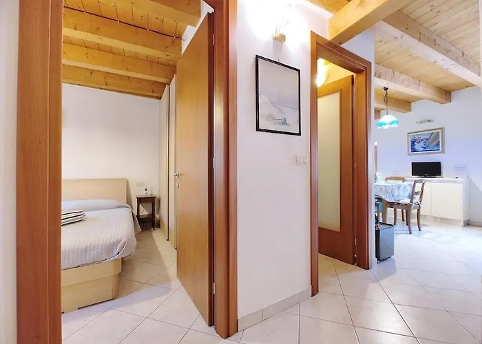 Lungomare - Free Wifi & Spiaggia A 100 M Grado